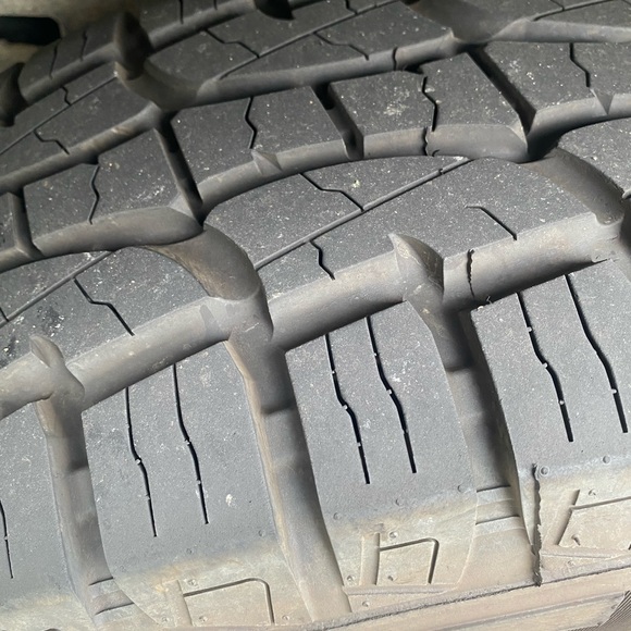 2001 Toyota Sequoia - Picture 7 of 7